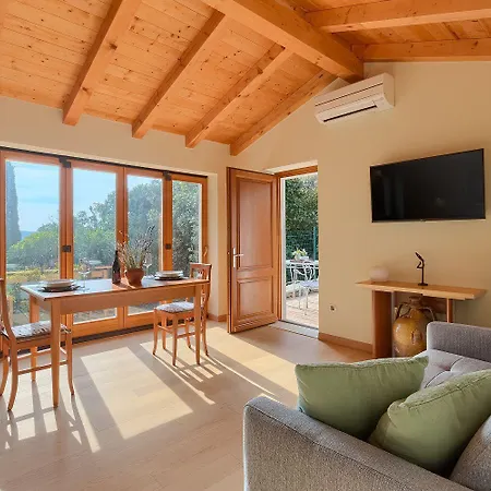 Nyaraló Moderne Finca Mit Privatpool, 100 Meter Strand Póla